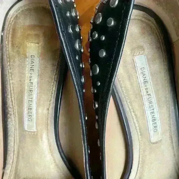 Diane Von Furstenberg Alina black, silver studded, pointy toe heels; size 9 - Picture 4 of 5